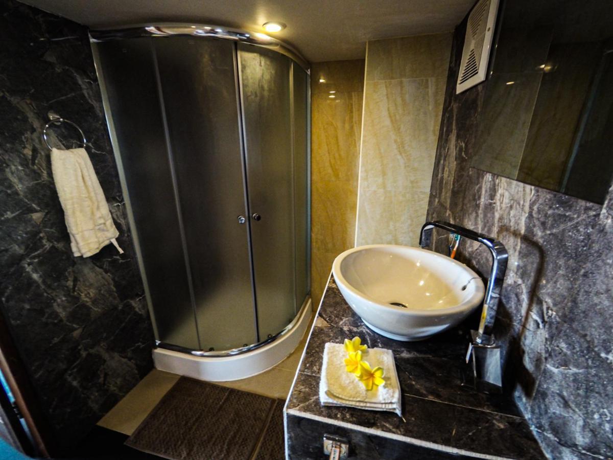 Jingga 111 Hotel Jimbaran Eksteriør billede